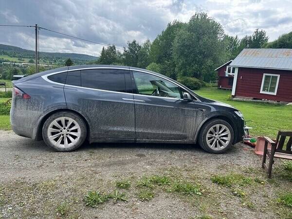 Fordon - Tesla model X