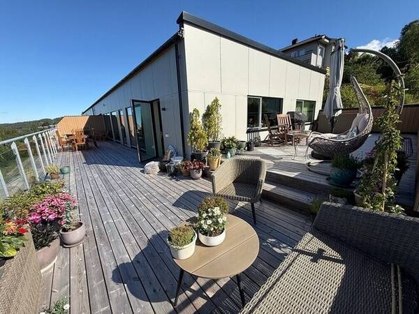 Leilighet - 125 kvm toppleilighet med 85 kvm, terr