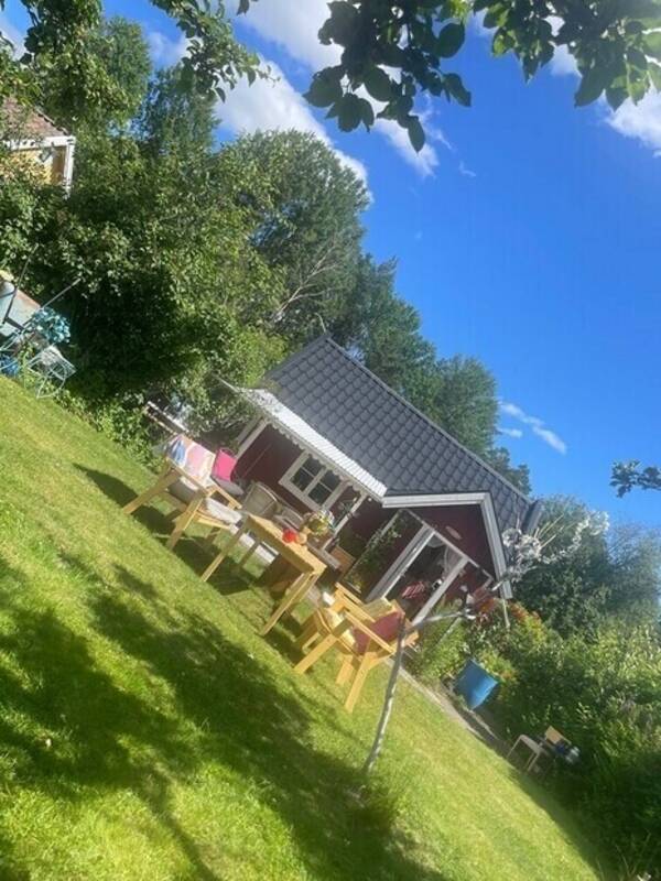 Sommarstuga - Liten röd stuga!