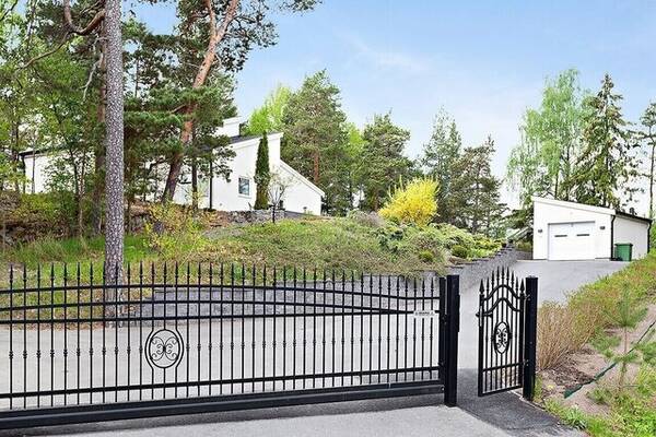Hus - Villa i Nacka med sjöutsikt och stor tom